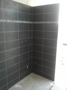 Aménagement de combles : création d'un espace salle de bain avec douche